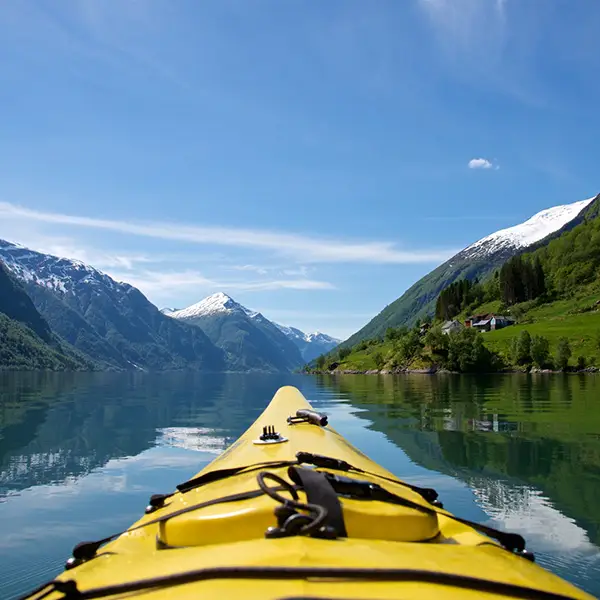 SilverOpus Travel Tours - Kayaking in beautiful Fjærlandsfjord_Øyvind Heen